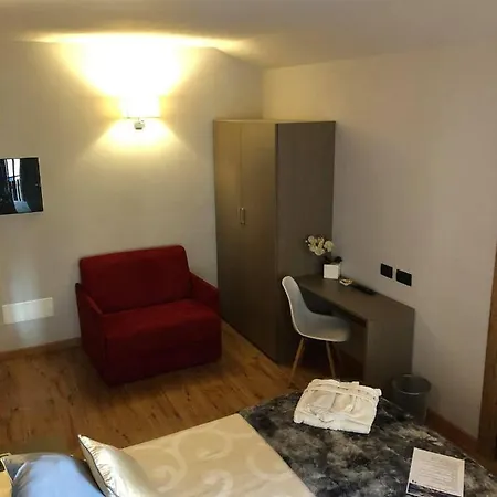 Berlinghera Hotel 2*